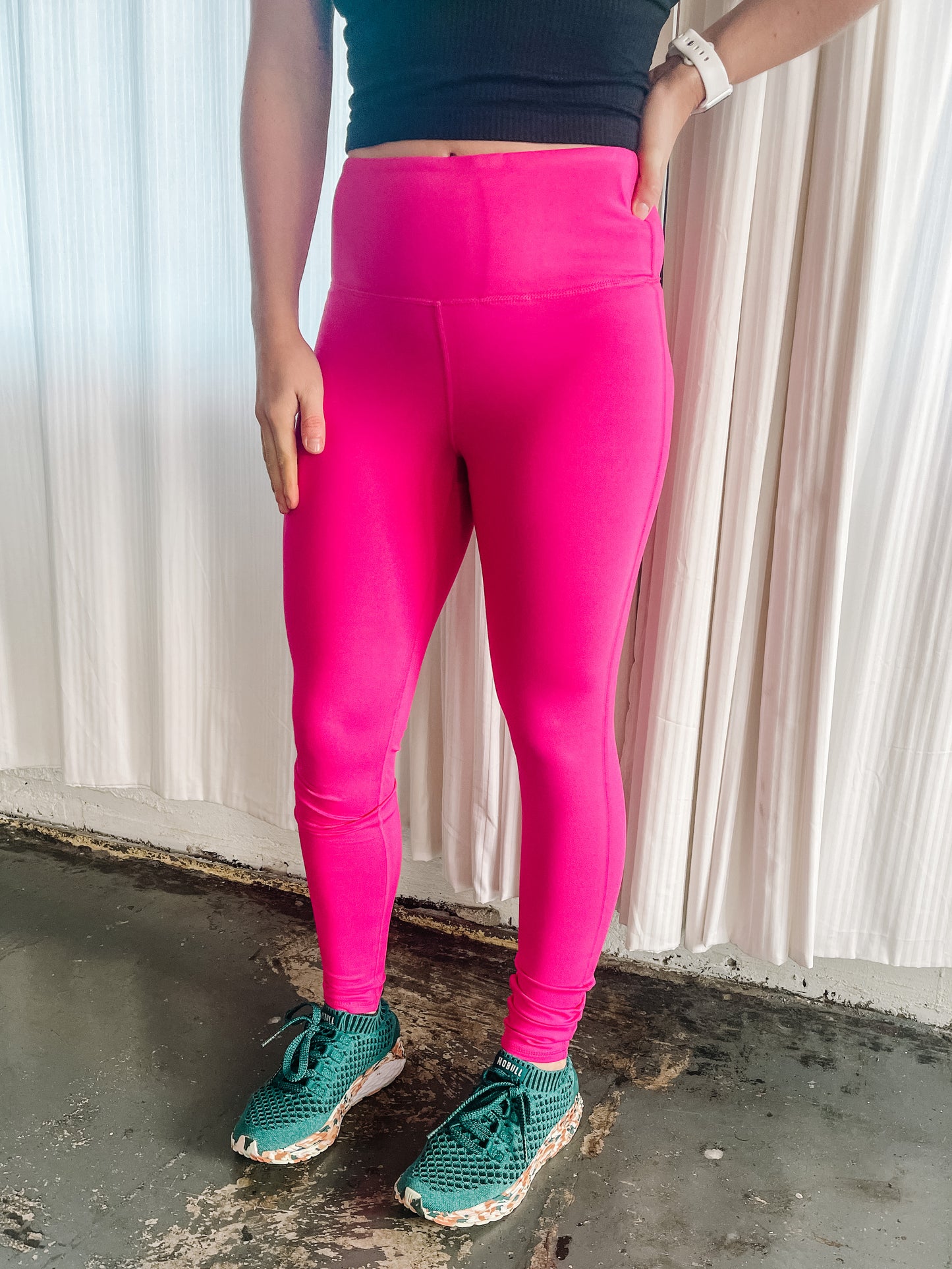 Essential Solid Leggings