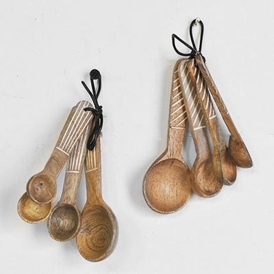 Set of 4 measuring spoons