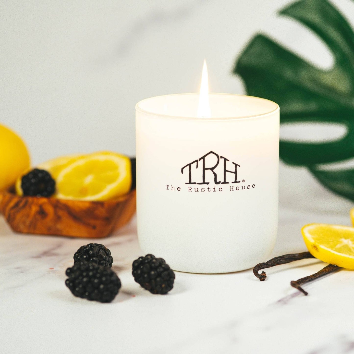 Southern Squeeze | White Soy Candle + Gift Box | 8oz.