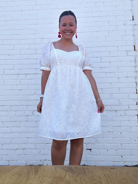 Sweetheart Neckline Dress-White